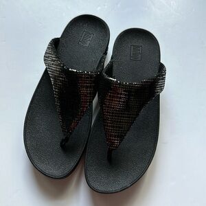 FitFlop LOTTIE Chain-Print Suede Toe Post Black